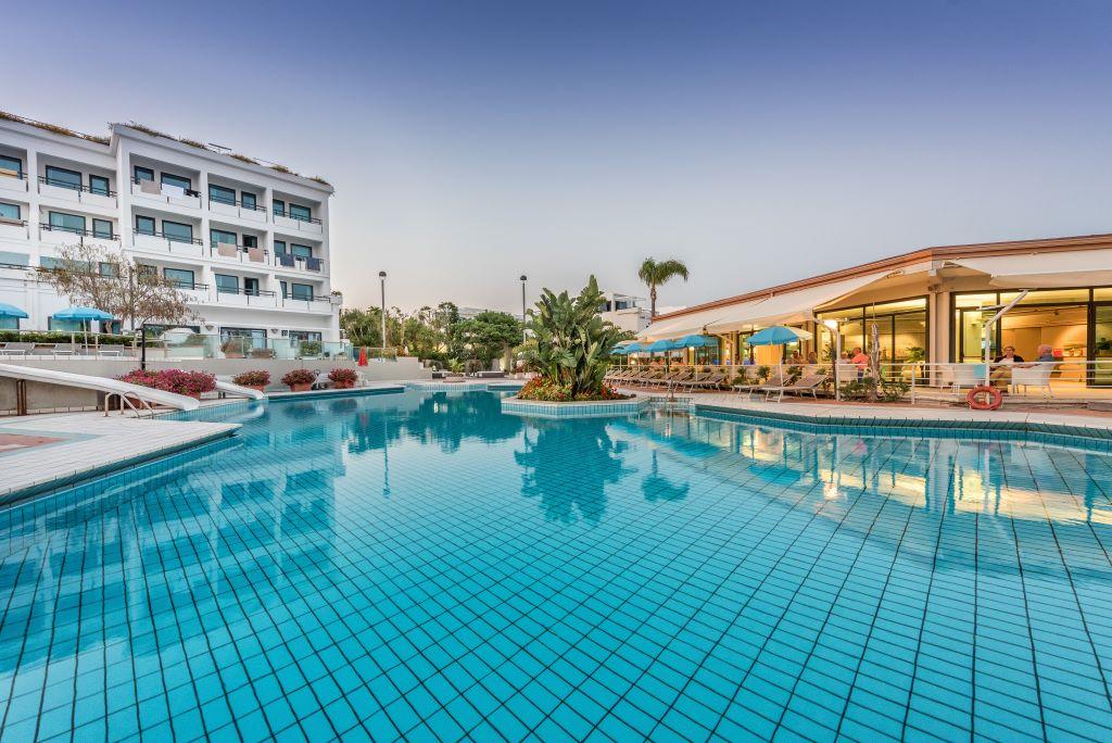 Hôtel Acacia Marina 4*