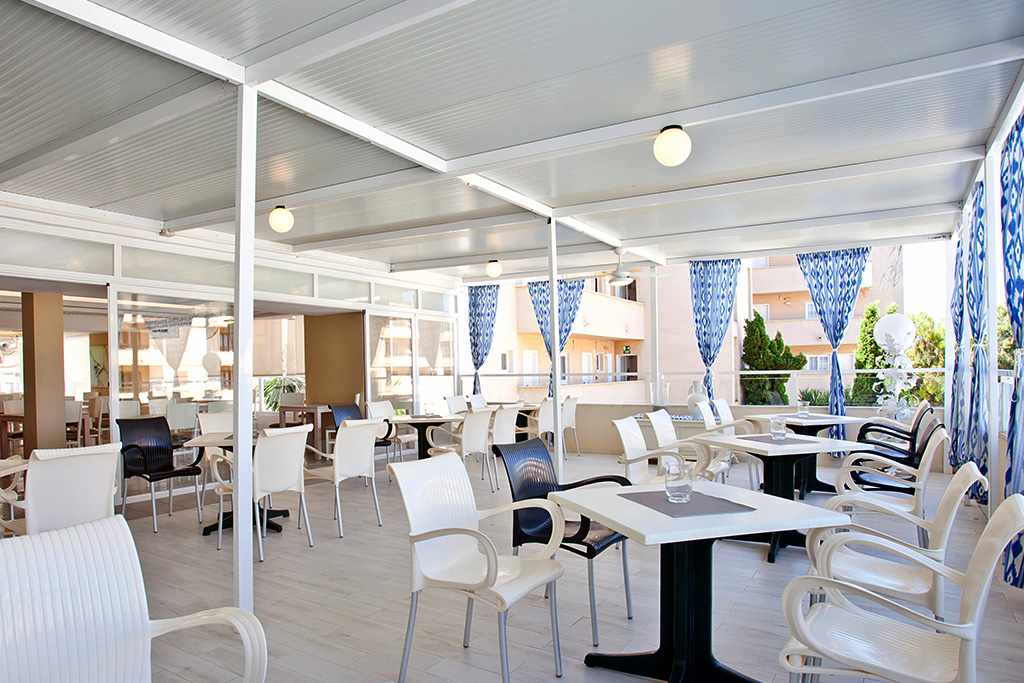 Hôtel & Apartamentos BJ Playamar 2*, Séjour Espagne & ses îles, Baléares, Majorque par Ôvoyages Hôtel & Apartamentos BJ Playamar 2*, Séjour Espagne & ses îles, Baléares, Majorque par Ôvoyages