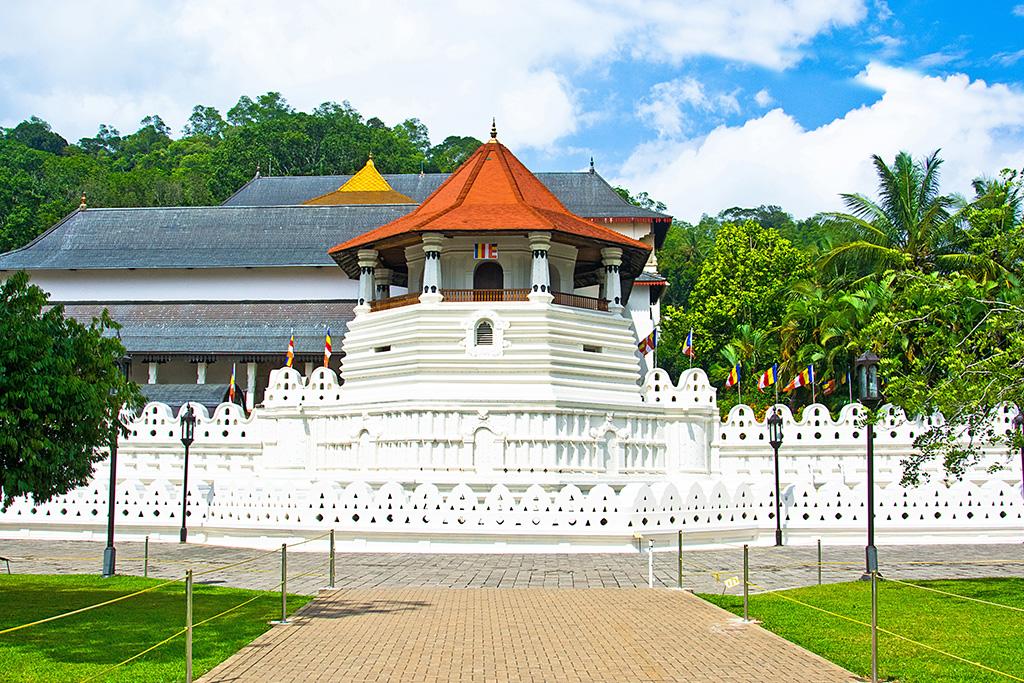 Circuit Privatif Balade Sri Lankaise 4* & Séjour bien-être Ayurvédique, Combiné Sri Lanka par Ôvoyages Circuit Privatif Balade Sri Lankaise 4* & Séjour bien-être Ayurvédique, Combiné Sri Lanka par Ôvoyages