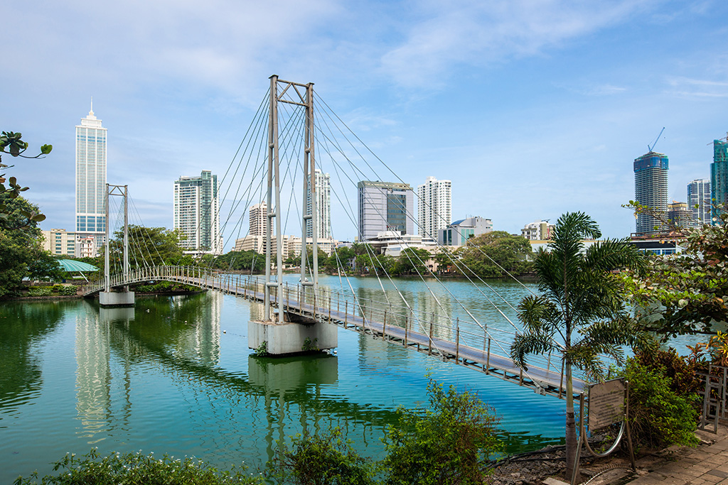 Ceylan Insolite en groupe : sport, jungle et plage