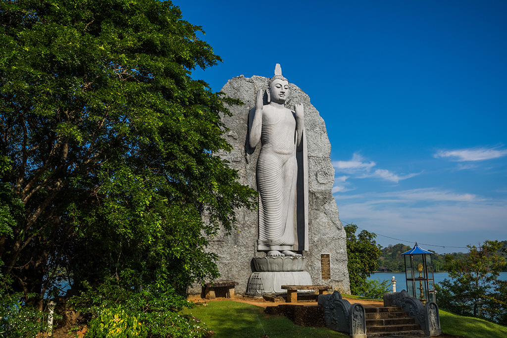 Ceylan Insolite en groupe : sport, jungle et plage