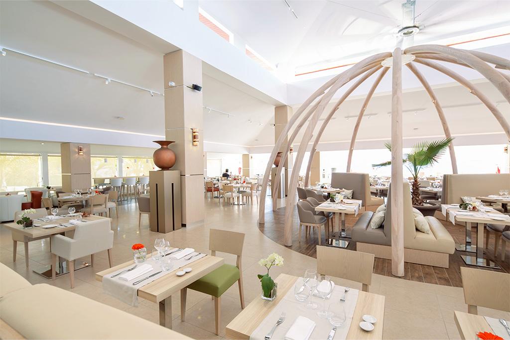 Hôtel Dimitile & Spa 4* by Ôvoyages & Hôtel Akoya & Spa 5* by Ôvoyages, Combiné Réunion par Ôvoyages Hôtel Dimitile & Spa 4* by Ôvoyages & Hôtel Akoya & Spa 5* by Ôvoyages, Combiné Réunion par Ôvoyages