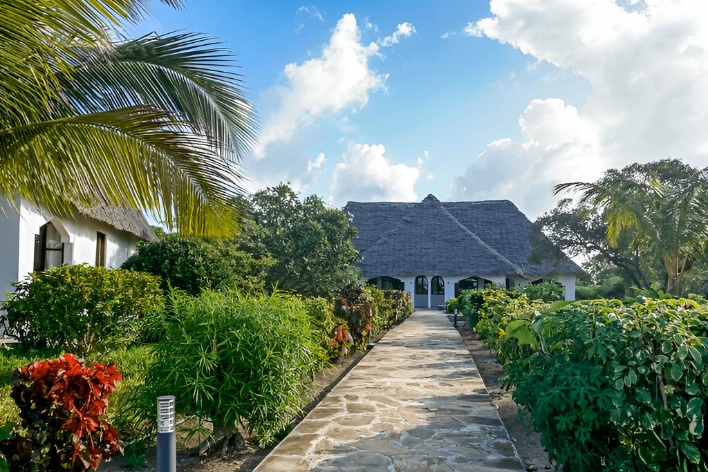 Combiné Ôclub Zen Pearl Beach Resort Zanzibar 4* et Ôclub Zen Sansi Kendwa Beach Resort 4*, Combiné Tanzanie, Zanzibar par Ôvoyages Combiné Ôclub Zen Pearl Beach Resort Zanzibar 4* et Ôclub Zen Sansi Kendwa Beach Resort 4*, Combiné Tanzanie, Zanzibar par Ôvoyages
