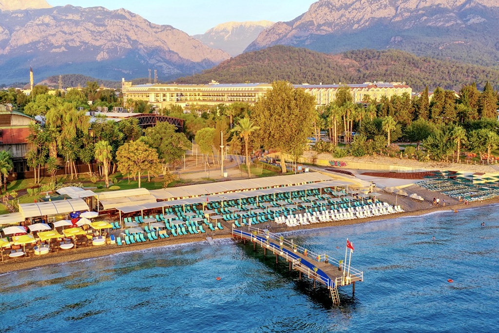 Hôtel Crystal Deluxe Resort & Spa 5*