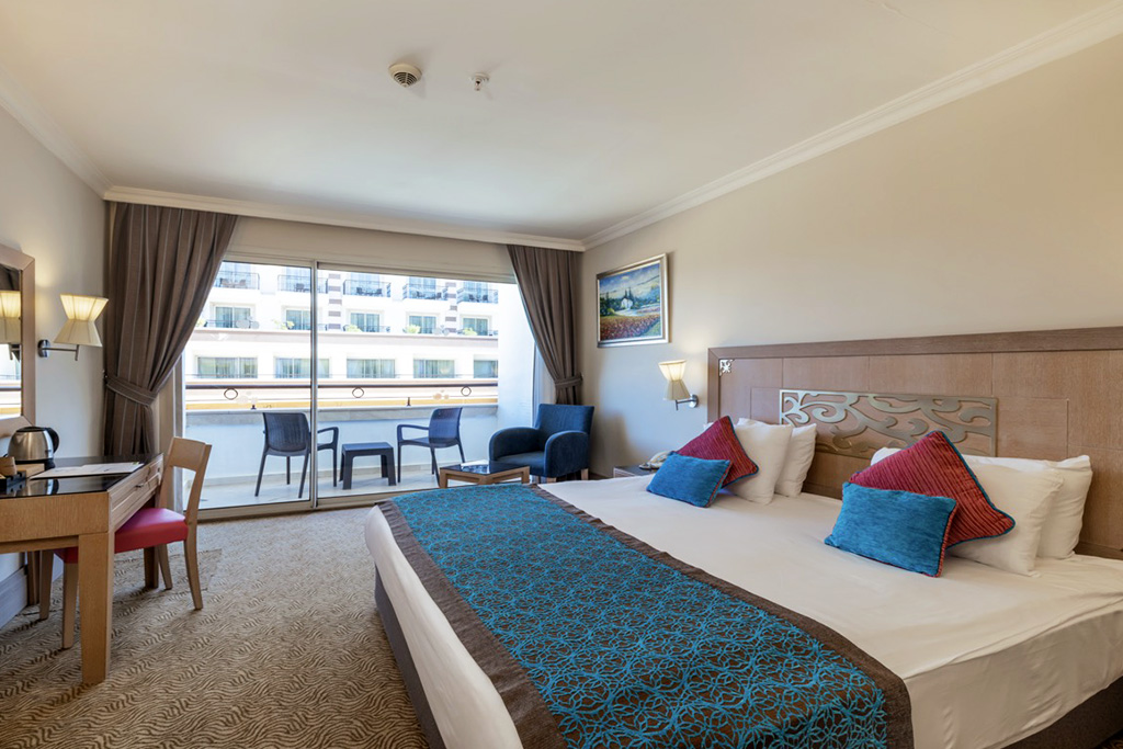 Hôtel Crystal Deluxe Resort & Spa 5*