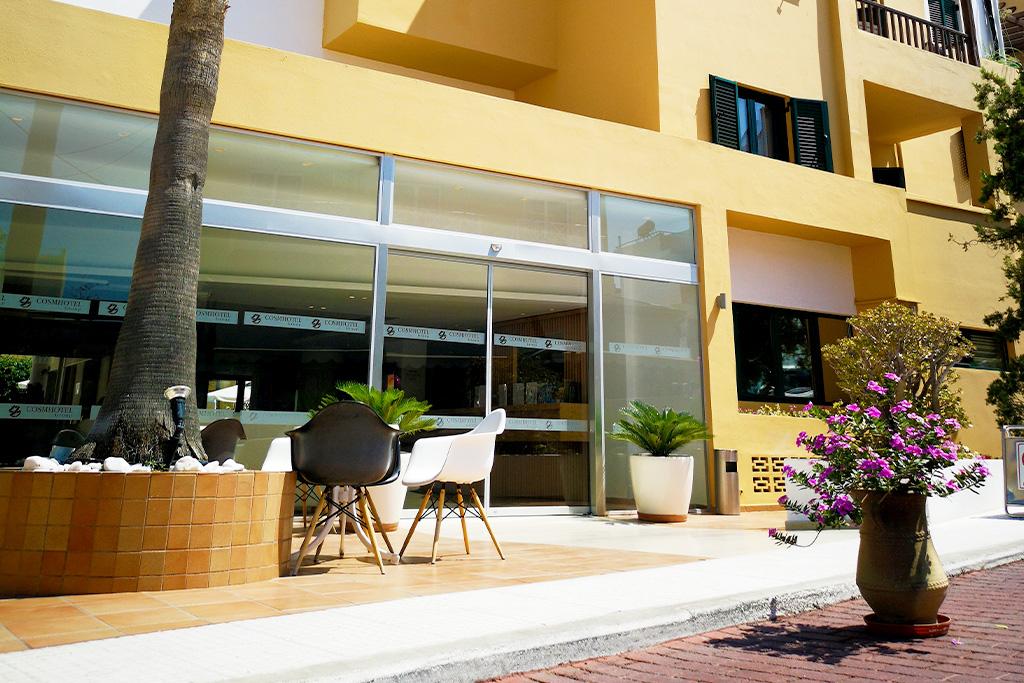Hôtel Elmi Suites Beach 4*, Séjour Grèce & ses îles, Crète par Ôvoyages Hôtel Elmi Suites Beach 4*, Séjour Grèce & ses îles, Crète par Ôvoyages