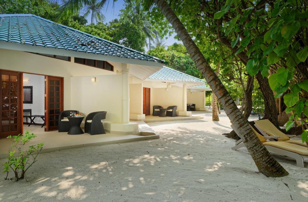 Maldives - Hôtel Embudu Village 3*