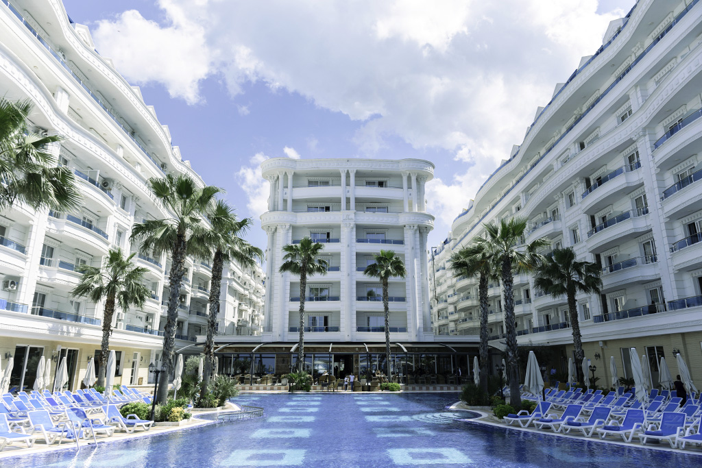 Grand Blue Fafa Resort & Spa 5*