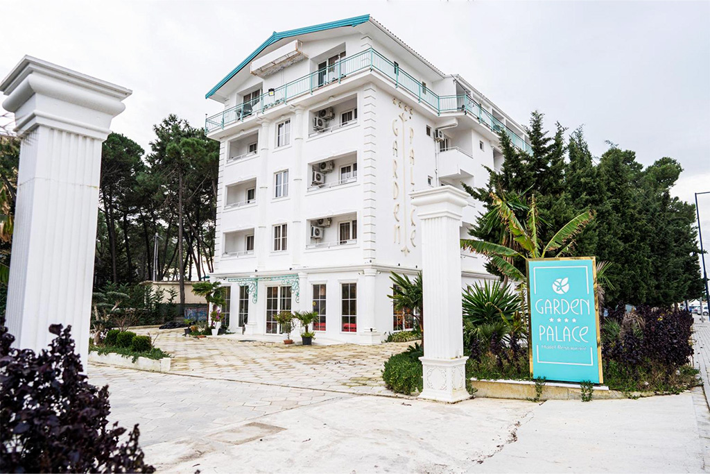 Hôtel Garden Palace 4*