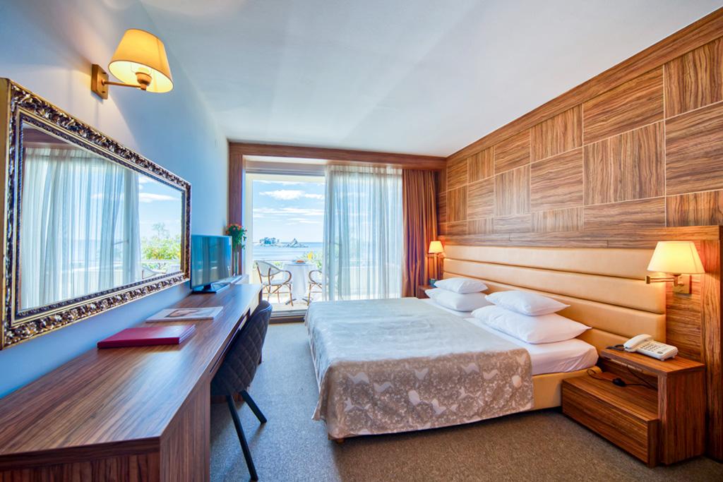Hôtel Palas 4*, Séjour Monténégro par Ôvoyages Hôtel Palas 4*, Séjour Monténégro par Ôvoyages