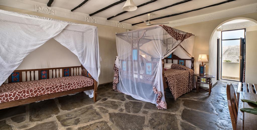Kenya - Combiné Ôclub Experience Jacaranda Beach Resort 4* & Safari 3 nuits dans les parcs nationaux de Tsavo & d'Amboseli - Kenya