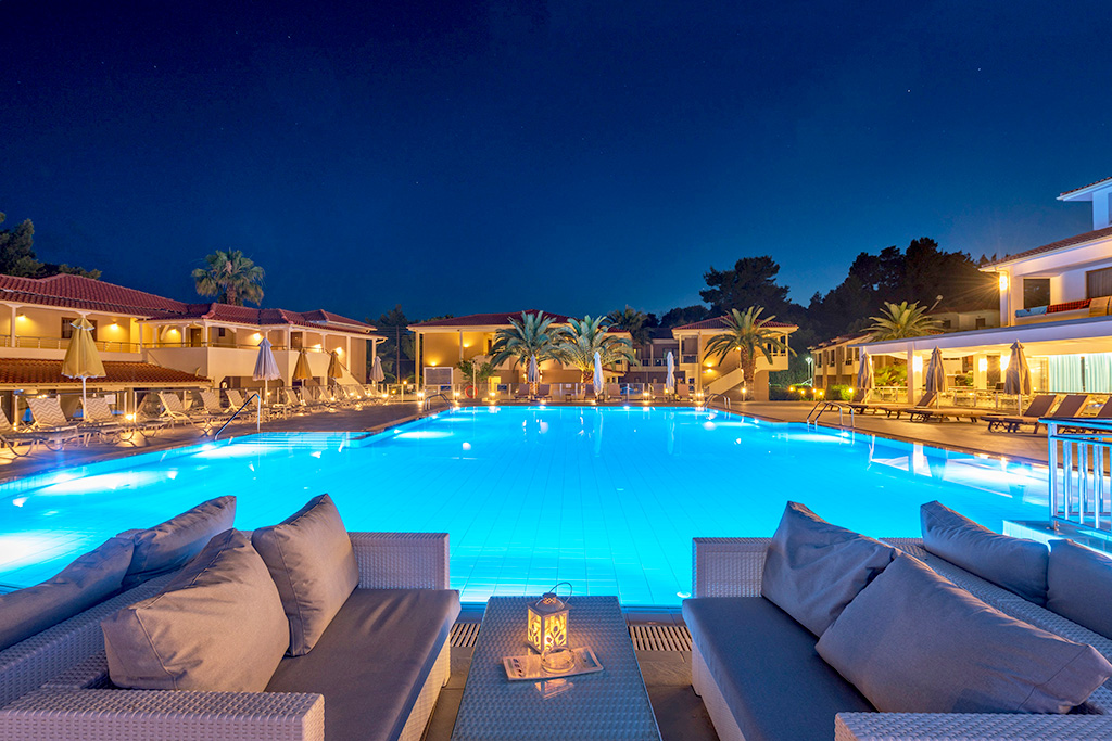 Hôtel & Suites Lagomandra Beach 4*, Séjour Grèce & ses îles, Thessalonique et sa région par Ôvoyages Hôtel & Suites Lagomandra Beach 4*, Séjour Grèce & ses îles, Thessalonique et sa région par Ôvoyages