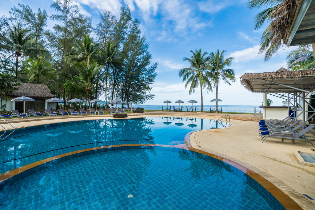 Ôclub Experience Khaolak Emerald Beach Resort & Spa 4*