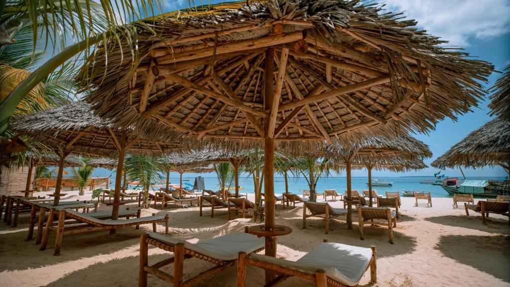 Tanzanie - Zanzibar - Ôclub Zen Sansi Kendwa Beach Resort 4* + Safari 1 Nuit