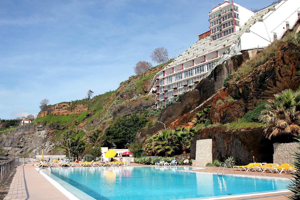 Hôtel Orca Praia 4* Adult Only +18, Séjour Portugal, Madère, Île de Madère par Ôvoyages Hôtel Orca Praia 4* Adult Only +18, Séjour Portugal, Madère, Île de Madère par Ôvoyages