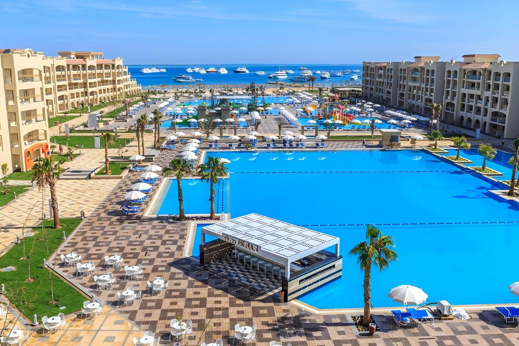Pickalbatros White Beach Resort Hurghada 5*
