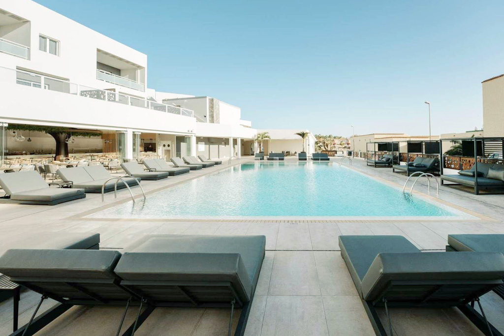 Hôtel R2 Higos Beach 3* by Ôvoyages, Séjour Espagne & ses îles, Canaries, Fuerteventura par Ôvoyages Hôtel R2 Higos Beach 3* by Ôvoyages, Séjour Espagne & ses îles, Canaries, Fuerteventura par Ôvoyages