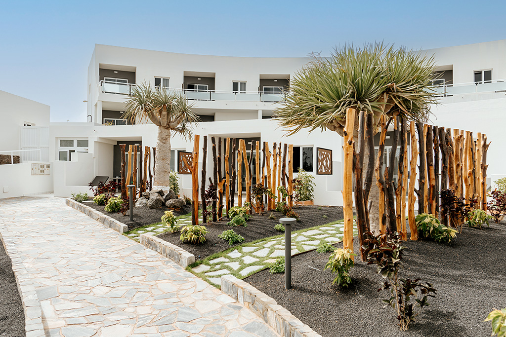 Hôtel R2 Higos Beach 3* by Ôvoyages, Séjour Espagne & ses îles, Canaries, Fuerteventura par Ôvoyages Hôtel R2 Higos Beach 3* by Ôvoyages, Séjour Espagne & ses îles, Canaries, Fuerteventura par Ôvoyages