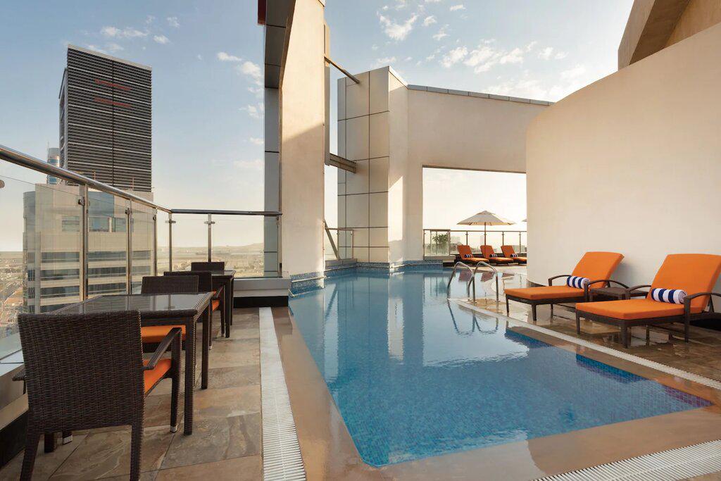 Emirats Arabes Unis - Abu Dhabi - Hôtel Ramada by Wyndham Abu Dhabi Corniche 4* + entrée au Grand Prix Formule 1 à Abu Dhabi