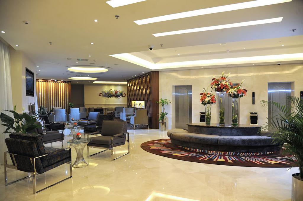 Emirats Arabes Unis - Abu Dhabi - Hôtel Ramada by Wyndham Abu Dhabi Corniche 4* + entrée au Grand Prix Formule 1 à Abu Dhabi