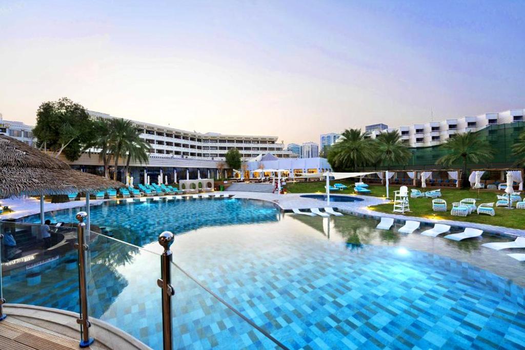 Le Royal Méridien Abu Dhabi 5*, Séjour Emirats Arabes Unis, Abu Dhabi par Ôvoyages Le Royal Méridien Abu Dhabi 5*, Séjour Emirats Arabes Unis, Abu Dhabi par Ôvoyages