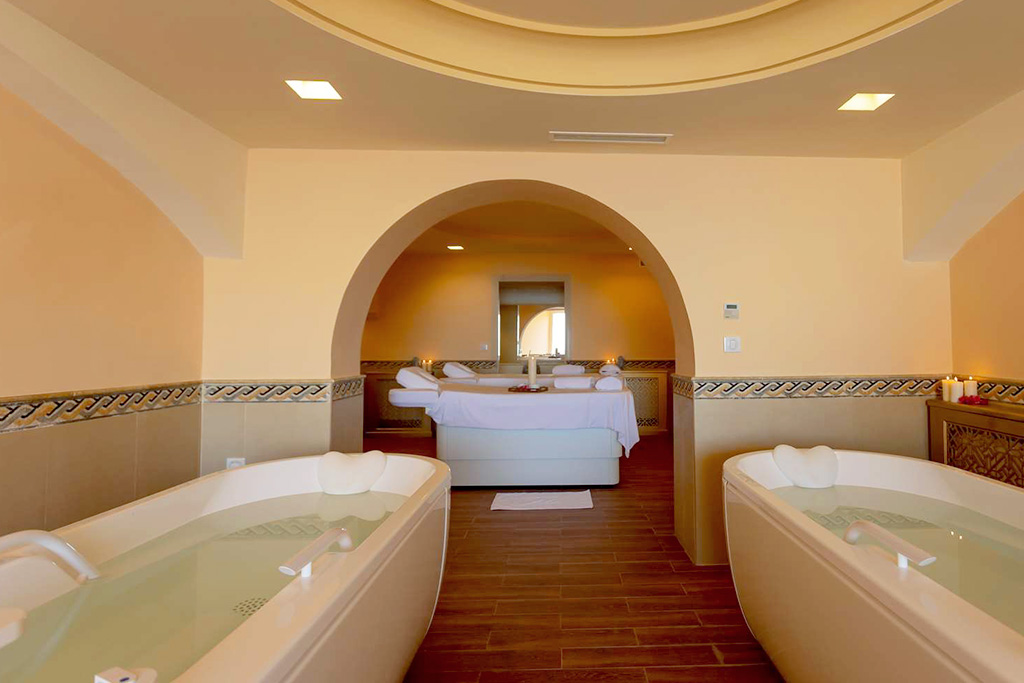Hôtel Royal Tulip Korbous Bay Thalasso & Springs 5*, Séjour Tunisie, Tunis par Ôvoyages Hôtel Royal Tulip Korbous Bay Thalasso & Springs 5*, Séjour Tunisie, Tunis par Ôvoyages