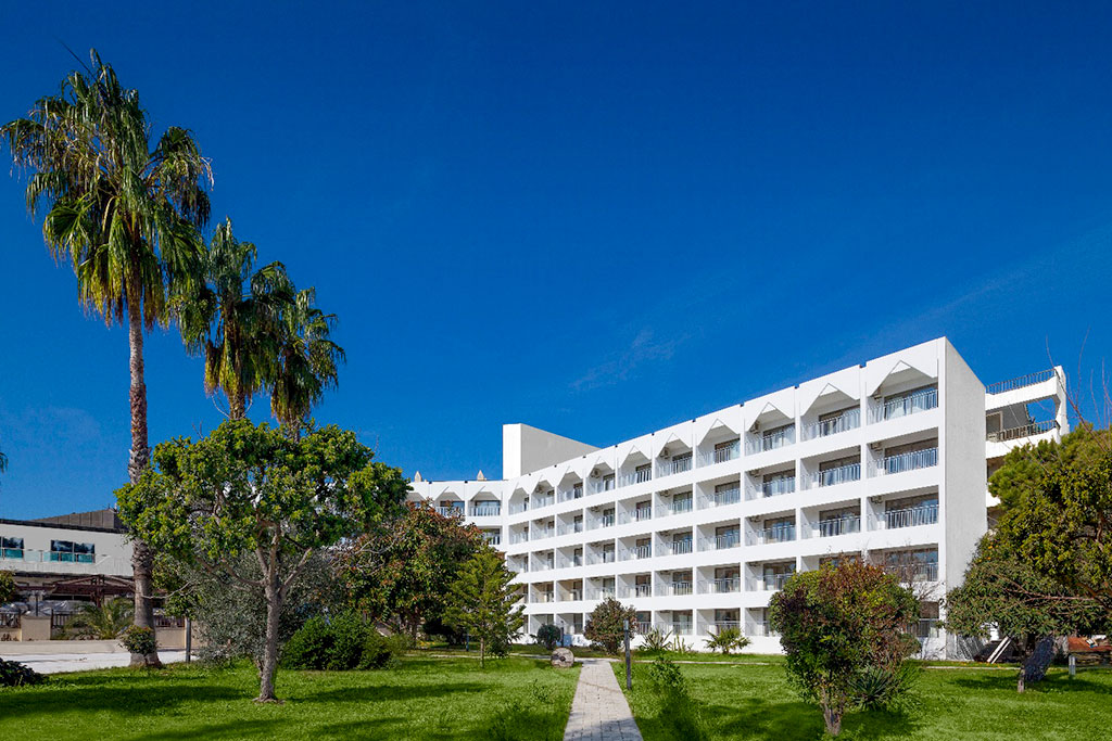 Smart club Serra Park Hotel 4*