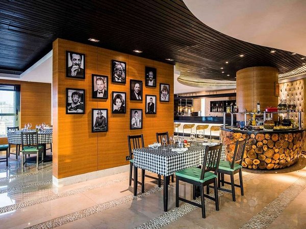 Sofitel Abu Dhabi Corniche 5*, Séjour Emirats Arabes Unis, Abu Dhabi par Ôvoyages Sofitel Abu Dhabi Corniche 5*, Séjour Emirats Arabes Unis, Abu Dhabi par Ôvoyages