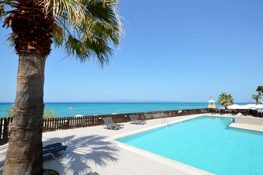Hôtel Sousouras Hotel Halkidiki 3*, Séjour Grèce & ses îles, Thessalonique et sa région par Ôvoyages Hôtel Sousouras Hotel Halkidiki 3*, Séjour Grèce & ses îles, Thessalonique et sa région par Ôvoyages