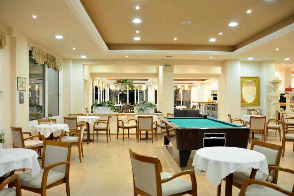 Hôtel Sousouras Hotel Halkidiki 3*, Séjour Grèce & ses îles, Thessalonique et sa région par Ôvoyages Hôtel Sousouras Hotel Halkidiki 3*, Séjour Grèce & ses îles, Thessalonique et sa région par Ôvoyages