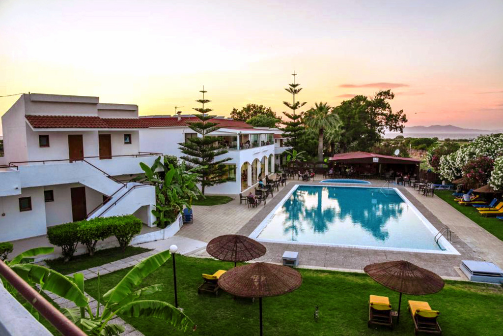 Smart club Vallian Village 3*