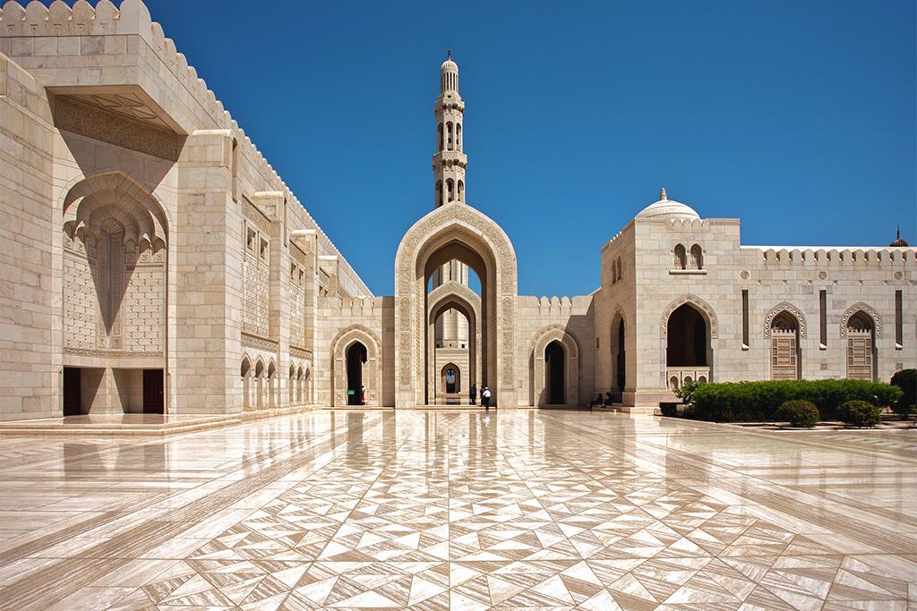 Oman - Ôcity Crowne Plaza Muscat OCEC 4* et extension possible à l'hôtel Dusit Djebel Akhdar
