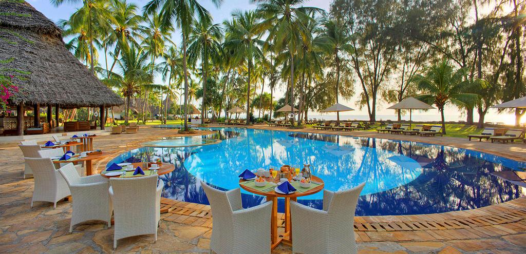 Ôclub Select BlueBay Beach Resort & Spa 5* + Safari 1Nuit, Séjour Tanzanie, Zanzibar par Ôvoyages Ôclub Select BlueBay Beach Resort & Spa 5* + Safari 1Nuit, Séjour Tanzanie, Zanzibar par Ôvoyages