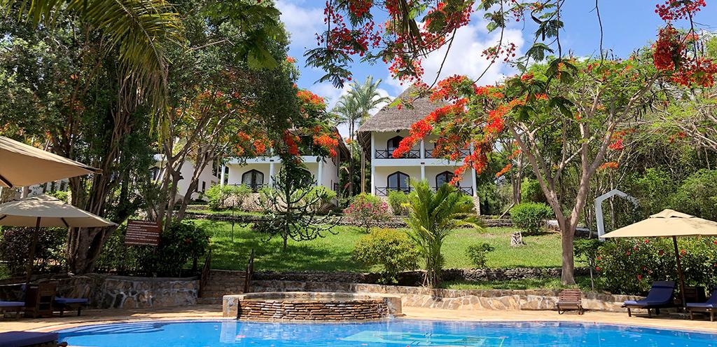 Ôclub Select BlueBay Beach Resort & Spa 5* + Safari 1Nuit, Séjour Tanzanie, Zanzibar par Ôvoyages Ôclub Select BlueBay Beach Resort & Spa 5* + Safari 1Nuit, Séjour Tanzanie, Zanzibar par Ôvoyages